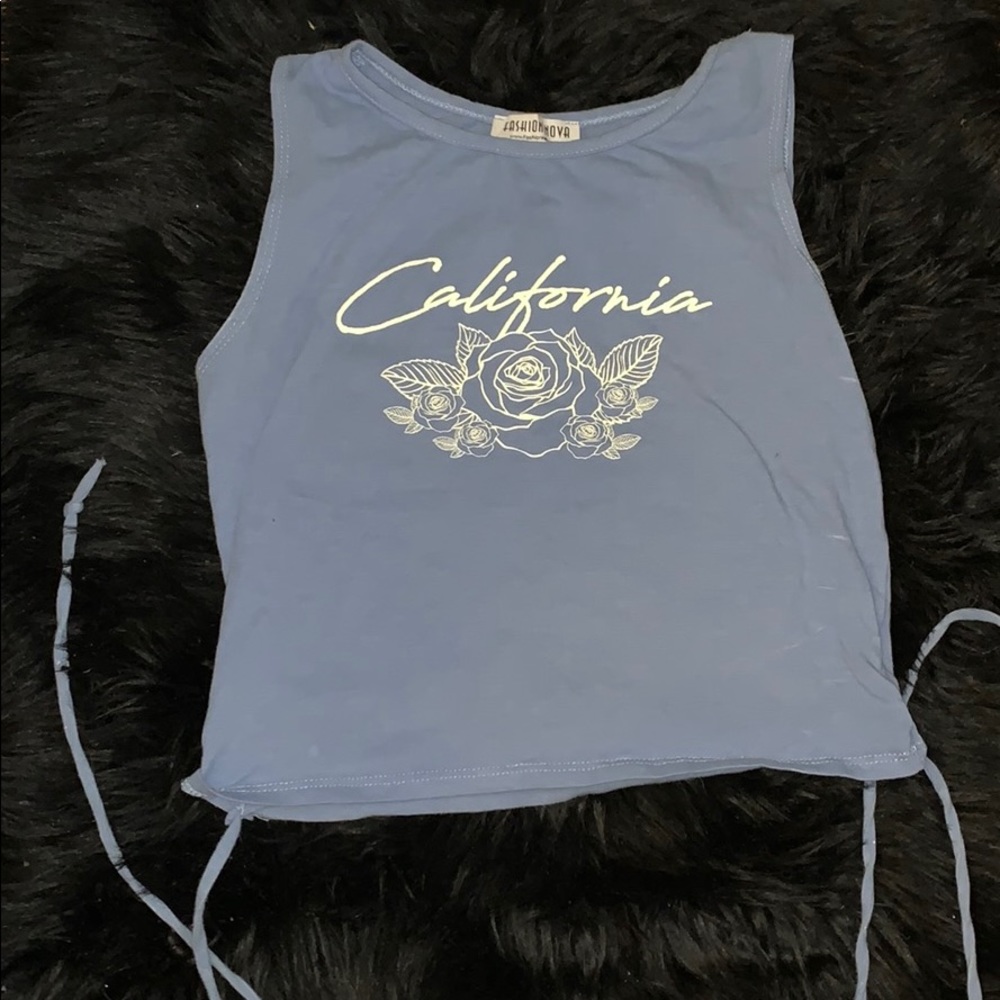 Fashion nova crop top